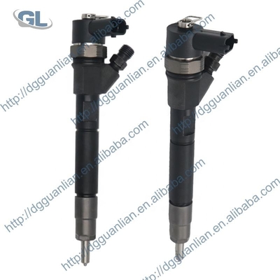 Injecteur de carburant commun 0445110141 de rail pour  8200146357 OPEL 93190346 RVI 7485128252
