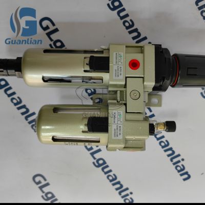Régulateur de pression et unité combinée de traitement de l'air, filtre pneumatique et régulateur AW3000-03D