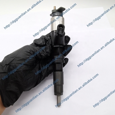 Injecteur de carburant commun diesel véritable 095000-6310 de rail 095000-6311 DZ100212 RE530362 pour JOHN DEERE 6830 06-11 4V-CR