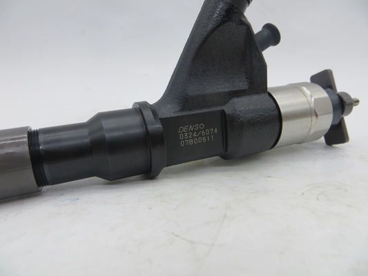 Injecteur commun de rail de bonne qualité 295050-0324 pour le moteur 8-98110607-5 d'ISUZU 4HK1