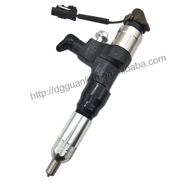 Injecteur de carburant commun 23670-E0271 23670-1310 095000-5390 095000-5391 095000-5393 095000-5394 de rail pour HINO J05D